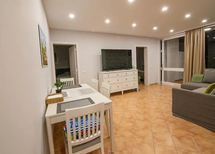 Loropalm Daire Arona (Tenerife)